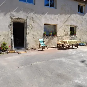 Hébergement de vacances Maisons Du Père Paille, Usclades-et-Rieutord